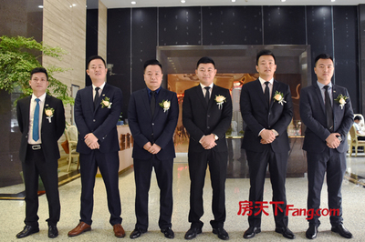 Q房網(wǎng)深圳東交易簽約中心正式揭牌，開啟房地產(chǎn)經(jīng)紀(jì)服務(wù)新篇章